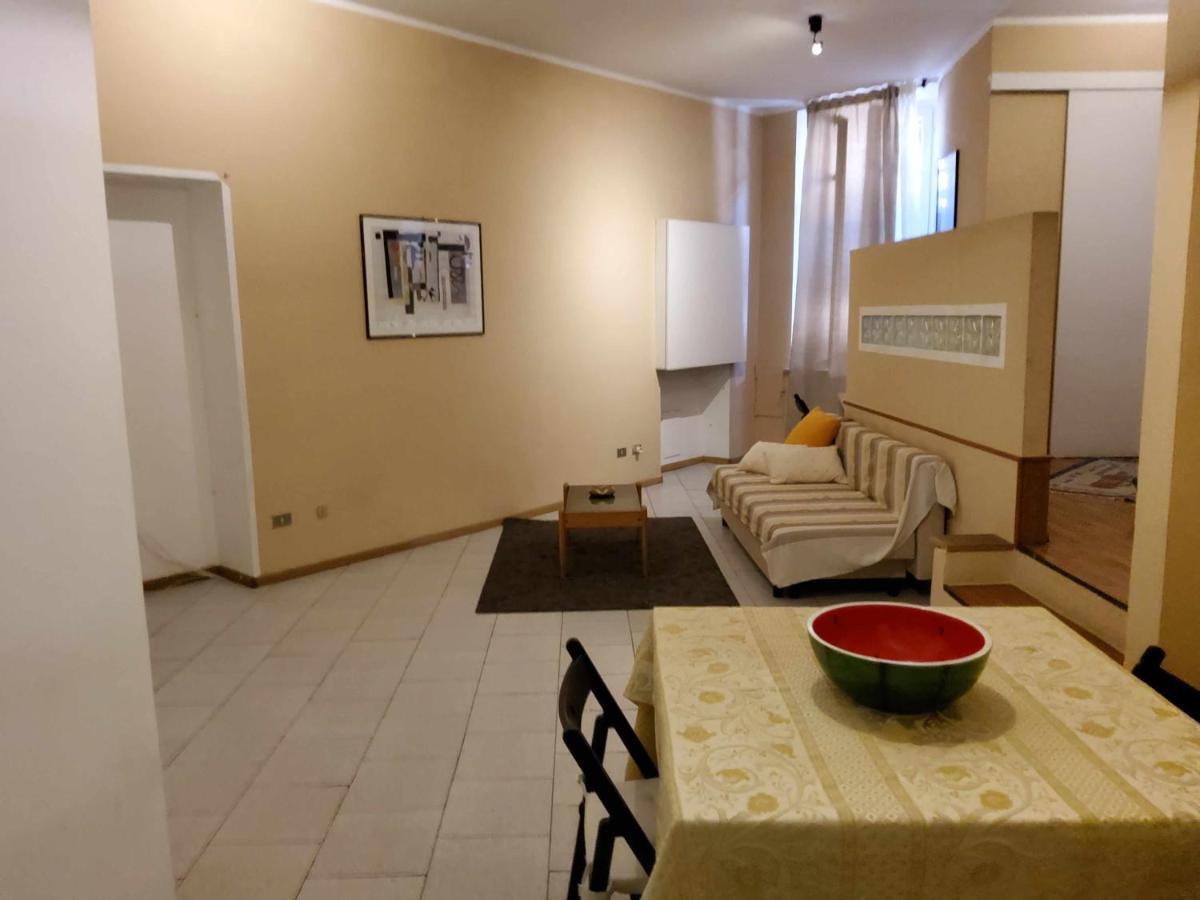 Antica Casa Oddone Apartment Asti Bagian luar foto