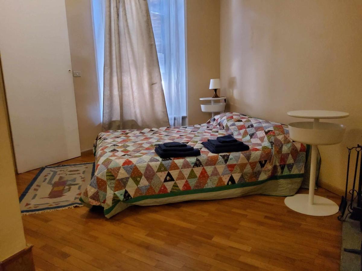 Antica Casa Oddone Apartment Asti Bagian luar foto