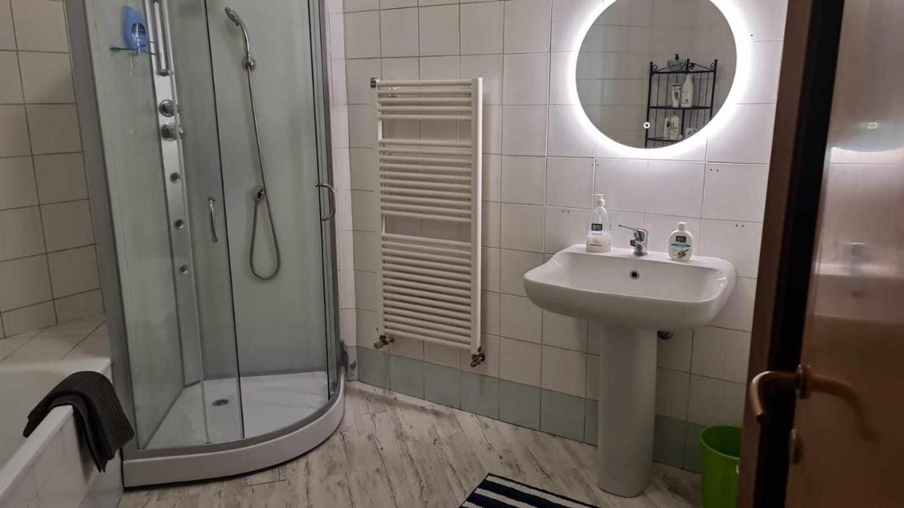 Antica Casa Oddone Apartment Asti Bagian luar foto